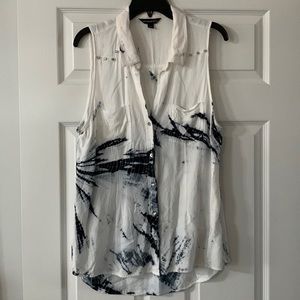 Rock & Republic sleeveless top. White and navy tie dye. Large